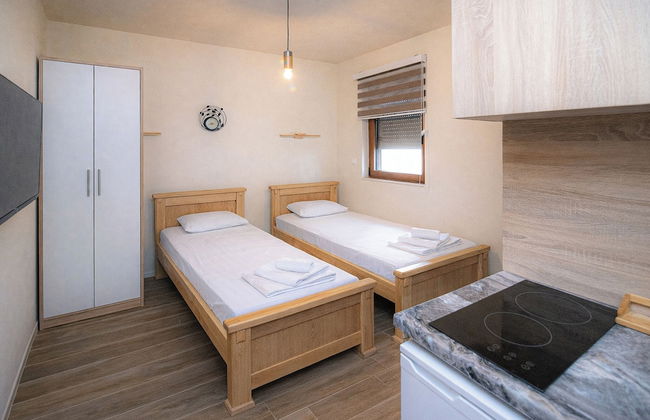 Sunset Bay Apartments - Photo 15