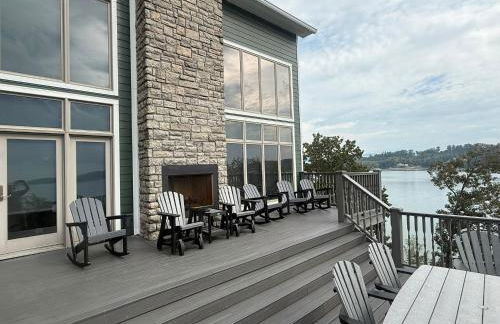 The Overlook on Douglas Lake -Waterfront Luxury - Photo 59