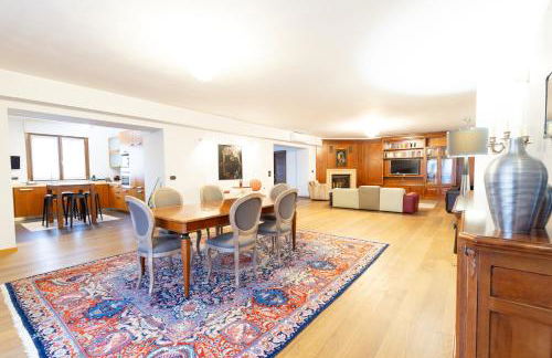 Villa Adige Luxury - M&M Holiday House - Foto 3