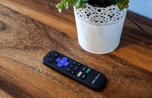 Cozy condo with yard and patio. Long-stay discount available - Foto 13