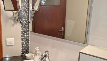 APPARTEMENT 2 CHAMBRE A 10 MINUTE DU CENTRE DE PARIS - Foto 2