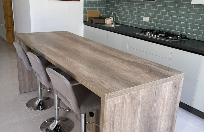 Sunset Modern Apt - Near Beach, Wifi & Cable TV - Foto 8