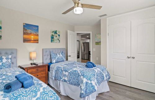 Coastal Calm 2BR Retreat Minutes to Manasota Beach - Foto 2