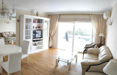 VillaPlaya - Photo 2