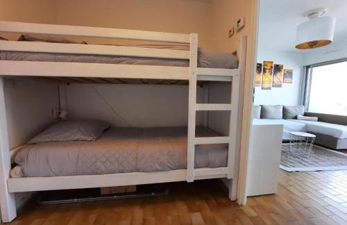 Appartement 1ere ligne piscine terrasse au bord de la plage front de mer avec vélos - Foto 40