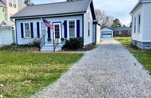 Coastal Cape Cod w/ King Bed, Game Room, & Bikes! - Foto 31