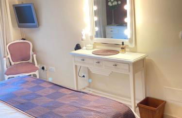 Modern Apartment in Benahavis Village Centre with Underground Parking - Photo 22