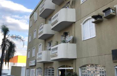 Apartamentos até 6 pessoas - 3 quartos com suíte e garagem, completo - Photo 41