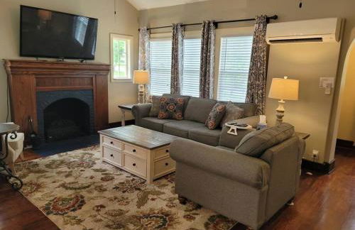 Luxury Historic North Hills Home - Foto 52