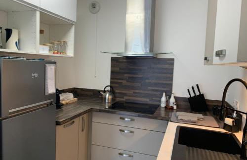 Le Petit Port - Appartement 4 étoiles - standing, vue lac, calme, piscine - Foto 6