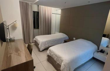 Quarto no Hilton Garden - Piscina - Academia - Ar-condicionado - Região Nobre - Andar alto - Foto 1