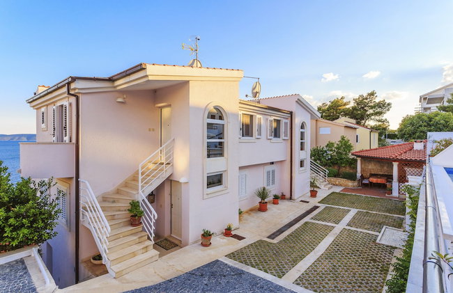 Holiday home Lola, sea on a palm! HEATED POOL - Photo 1