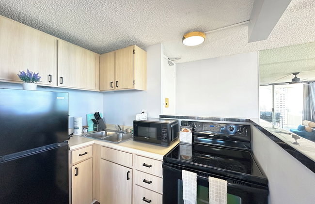 Pacific Monarch - 1 BR - Ocean and City Views! - Photo 65
