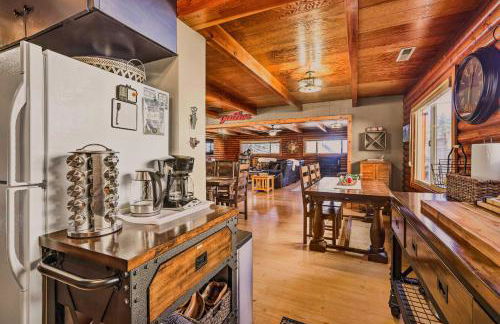 Dog-Friendly Kings Beach Log Cabin with Hot Tub! - Foto 10