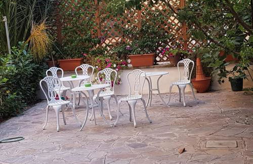 Daniela House 3 - Photo 3