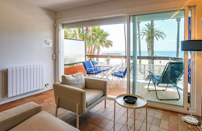 Newly Renovated Beachfront Apartment Ideally Located in Penelope - Foto 18