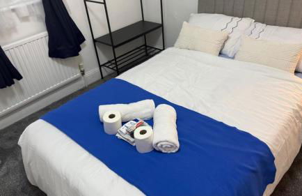 Pat Signature Stays - Photo 11