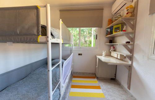 2 Private Abodes in One Magnificent Villa! - Foto 45