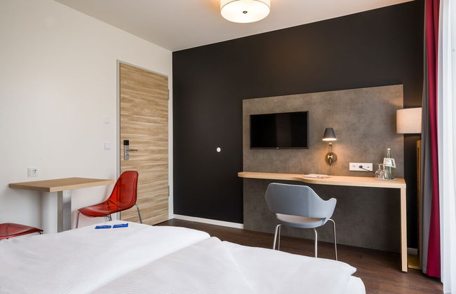 Signature East Hotel Apartment - Photo 6