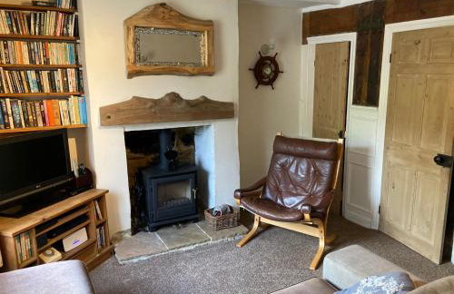 Holmedale Cottage with outdoor terrace in the heart of Robin Hoods Bay - Foto 1