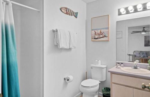 Lux min to Beach and Hospital with Hot Tub - Foto 20