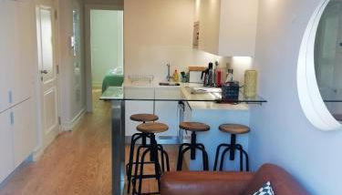 Augusta 229-5E-City Center Apt- Balcony & Elevator - Photo 1