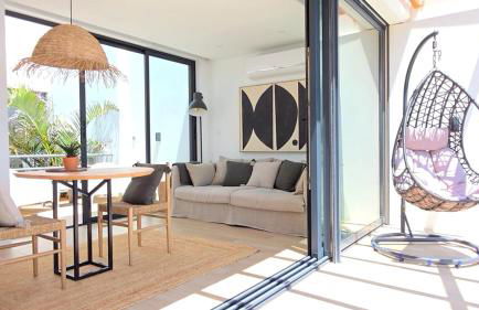 Oasis House - Photo 3