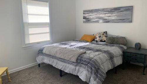 East Side 2BR - 1 BA Newly Remodeled Home - Foto 2