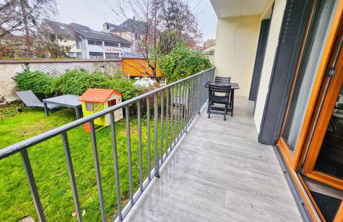 Appartement Chaleureux, Jardin Privé, Centre ville - Foto 14