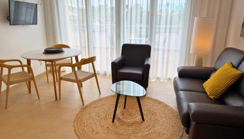 Pine Tree Seaside Apartments 500m to Beach - Foto 2