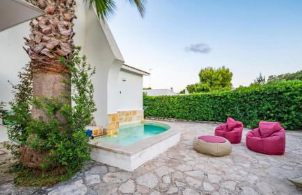 Villa Giglio with Garden and Mini Pool by Rentbeat - Foto 2