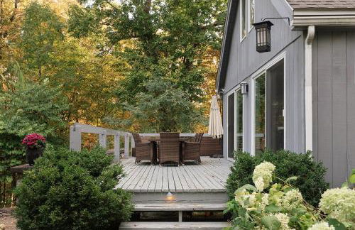 Secluded escape with hot tub, pizza oven, fireplace - Foto 42