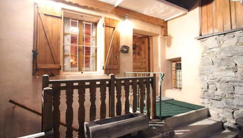 Atmospheric, original stone chalet in Meribel - Photo 4