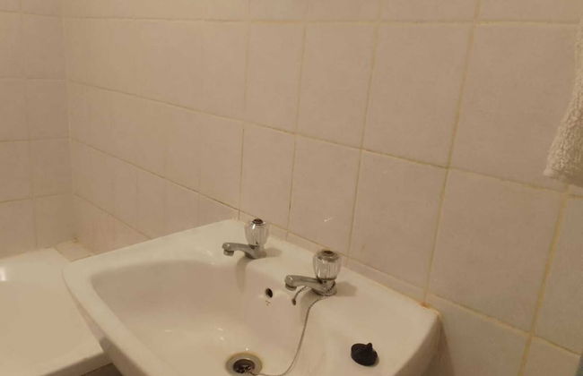 Central Sandton Apartment - Photo 38