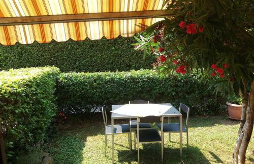 Residence MokyD13-piscina, WiFi, giardino,garage - Foto 45