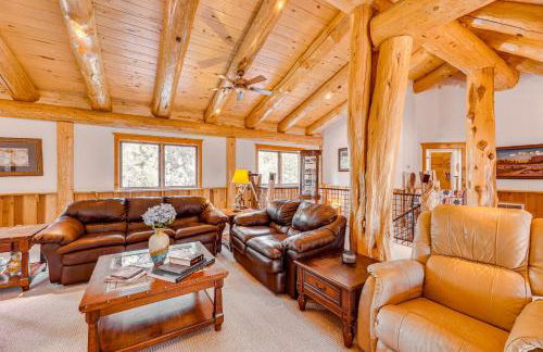Scenic Payson Cabin! Fireplace and Wraparound Patio - Foto 20
