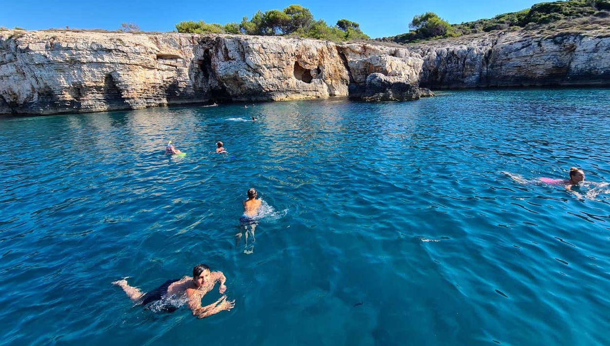 Nuotando a Capo Promontore