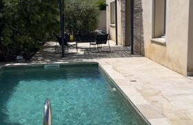 Maison Villa Nimes 4 Chambres, Piscine et 2 places parkings privés fermés - Foto 2