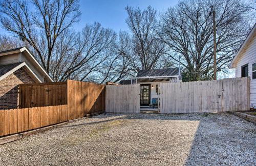 1 Mi to Lewisville Lake Fun Cozy Couples Retreat - Foto 25