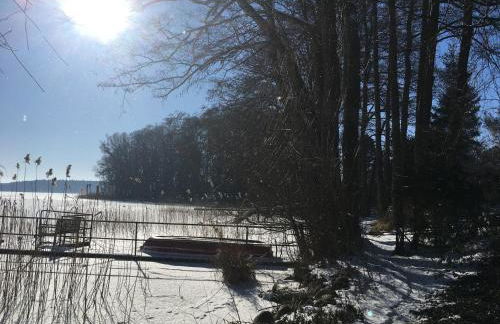 Bungalow am See mit Ruderboot in Klein Labenz - Foto 44