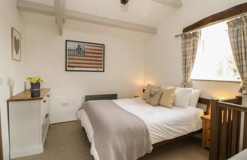 East House - Photo 21