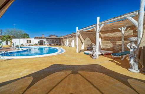 Gorgeous Home In Puente Genil With Wifi - Foto 12