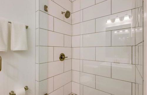 Modern Family Home in Mason with Backyard and Fire Pit - Foto 15