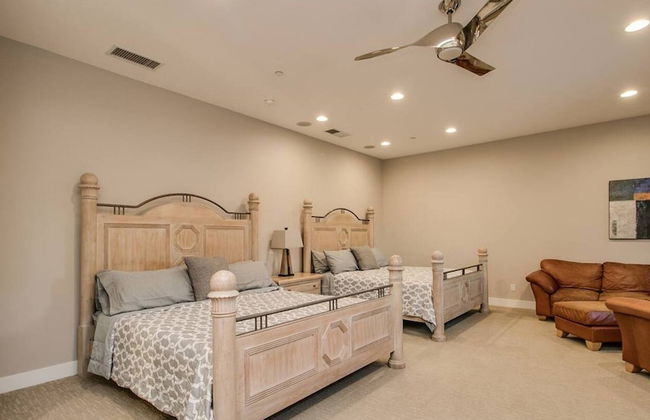 Luxe 4 Bdrm W/pool and Spa on Golf Course Lot! - Foto 4