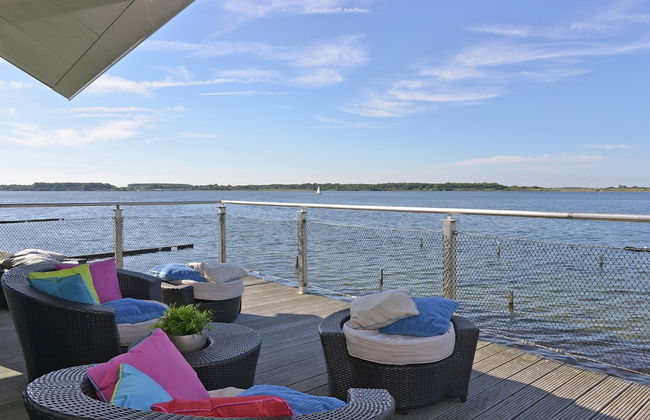 Waterfront Penthouse With Roof Terrace and Private Jetty - Foto 45