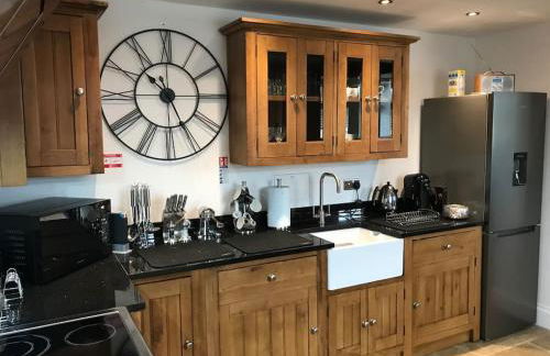 Stylish 2 Bed Near Alton Towers, Polar Bears, Peak District - Foto 18
