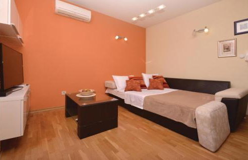 Two-Bedroom Apartment With Sea View In Split - Foto 12