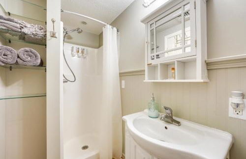 Cozy Table Rock Lake Boathouse with Pool Access - Foto 22