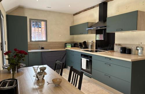 Gîte Écologique Accueillant en Sologne Bourbonnaise, Animaux Acceptés, Parking - FR-1-489-614 - Foto 2