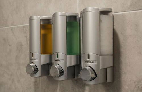 Prime OTR off Vine St, Lux Full Bed, Fast WiFi, Fully Equipped, 50in TV, Sleeps 4ppl - Foto 35